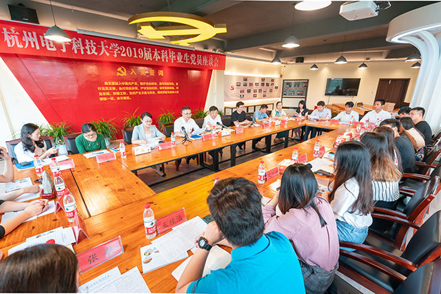 17220618 李凌-2.jpg