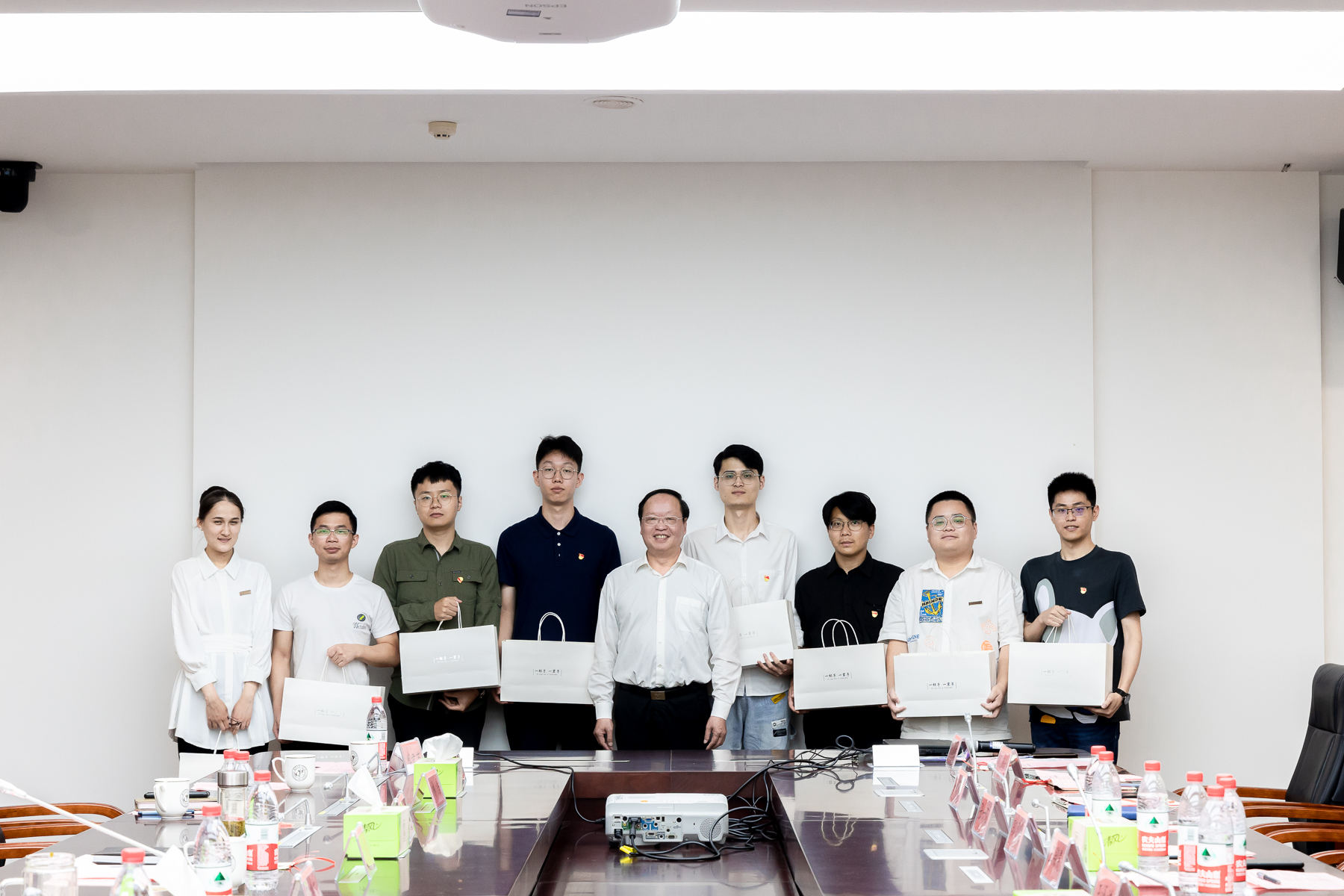 1624330036918164.jpg 1624330036918164.jpg