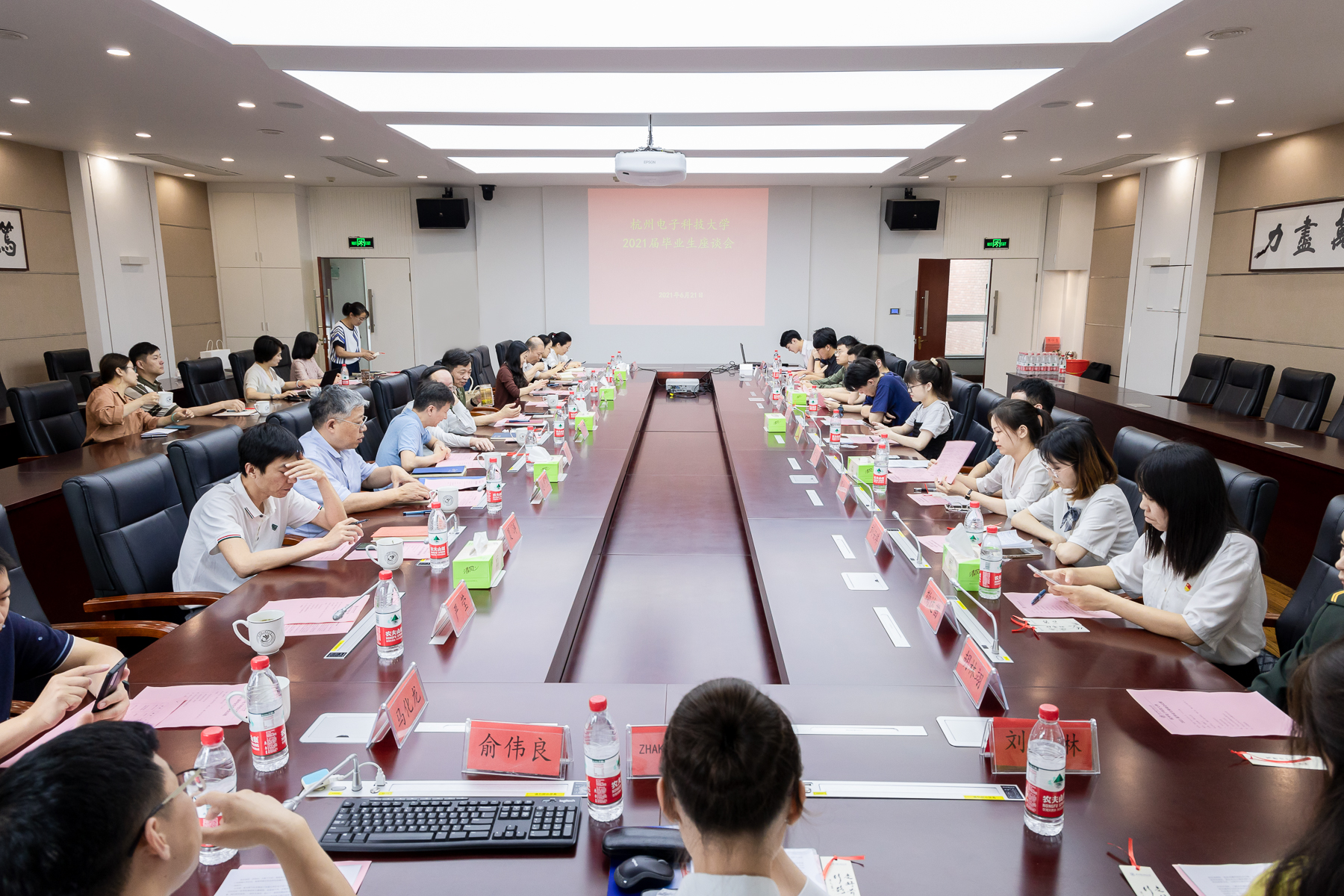 1624329415835717.jpg 1624329415835717.jpg