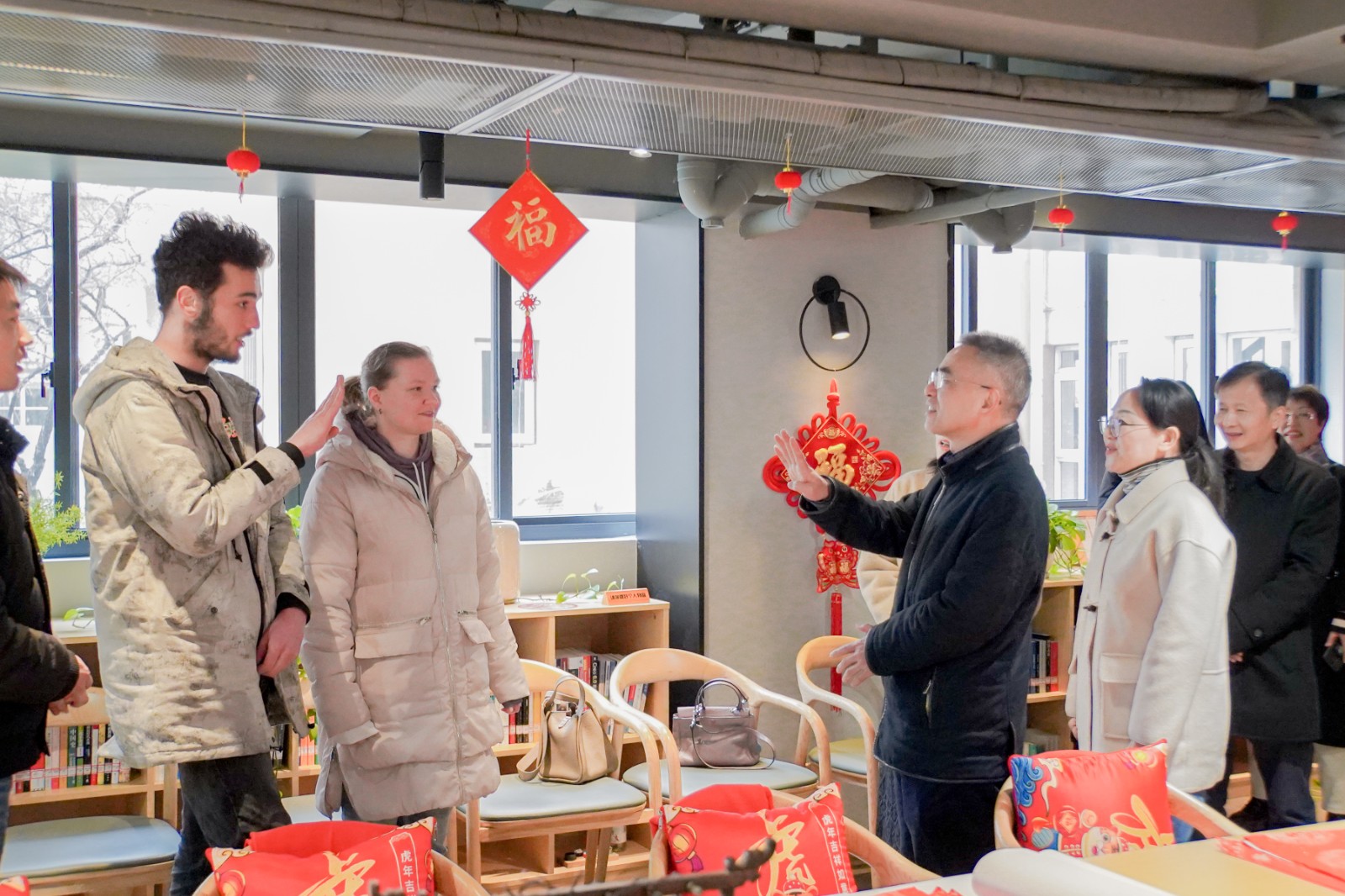 1642834725398357.jpg 1642834725398357.jpg