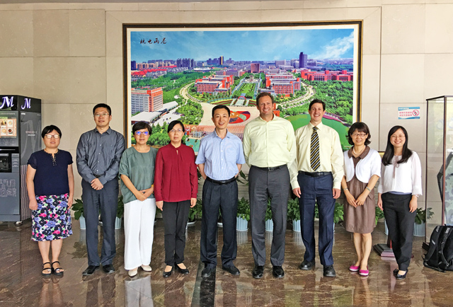 1528072838264337.jpg 美国协和大学尔湾分校代表团来访照片副本.jpg