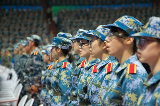 18120359 赵一诺-11_meitu_4.jpg