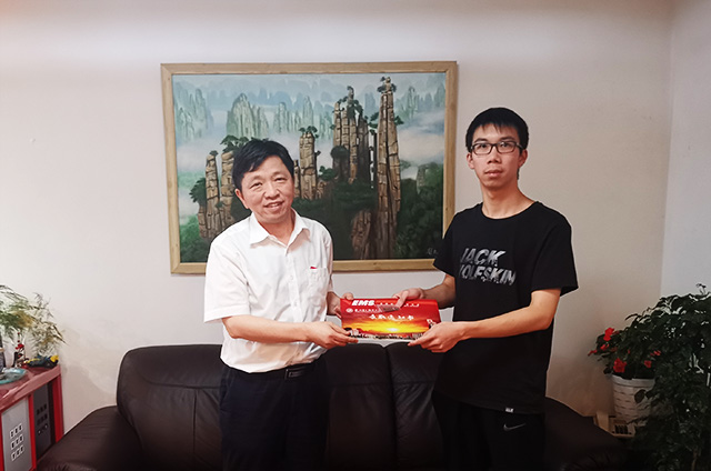 1562755444332086.jpg 611.jpg