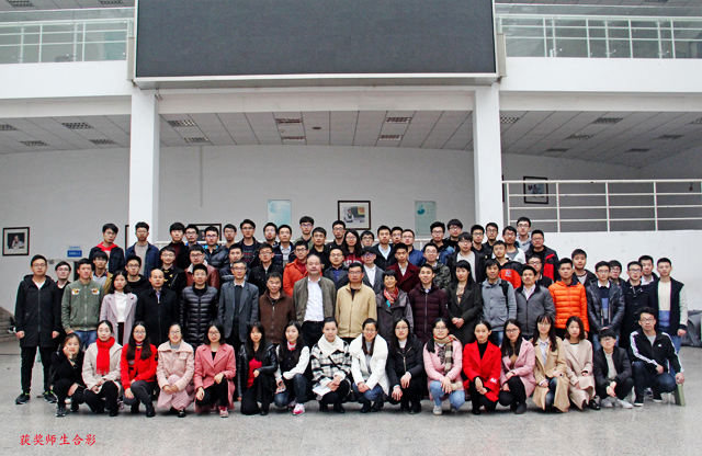 1512007410650519.jpg 研究生数学建模竞赛获奖师生合影副本副本.jpg